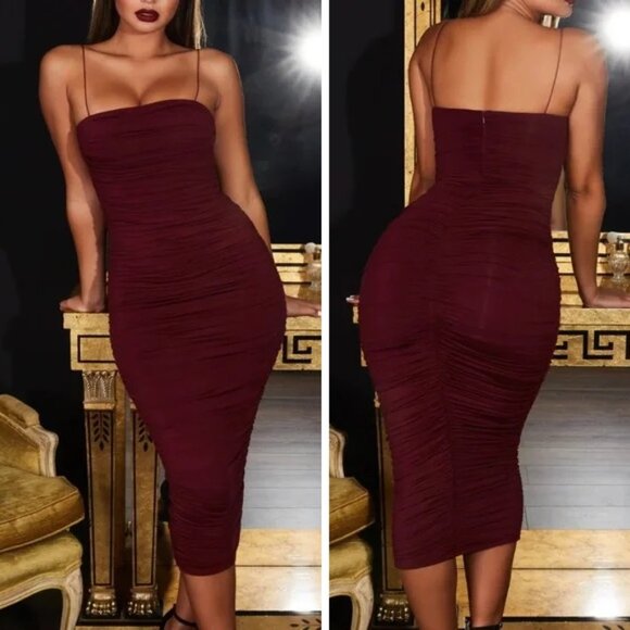 Oh Polly Keep It Simple Ruched Bodycon Midi Dress Size 4 Burgundy Red Sexy - Picture 1 of 10